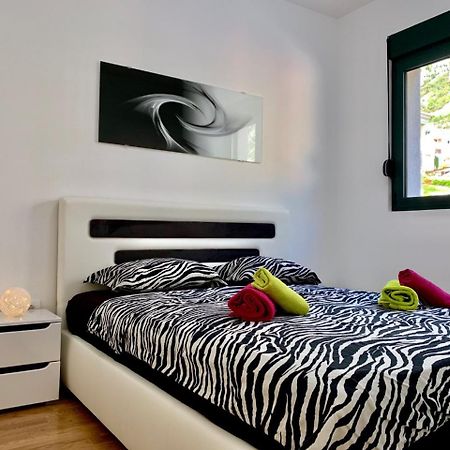 Absolute Apartman Kotor Luaran gambar