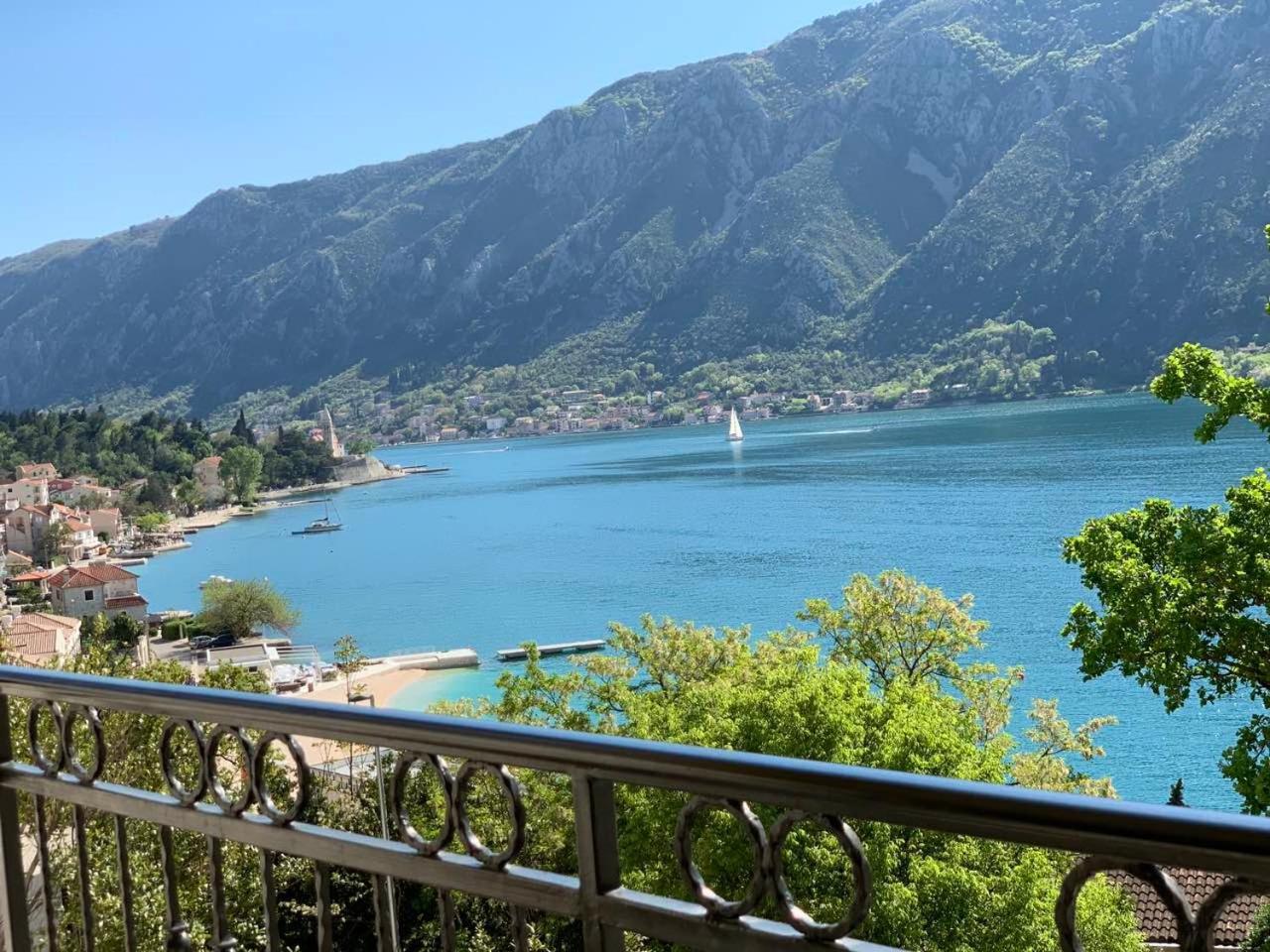 Absolute Apartman Kotor Luaran gambar